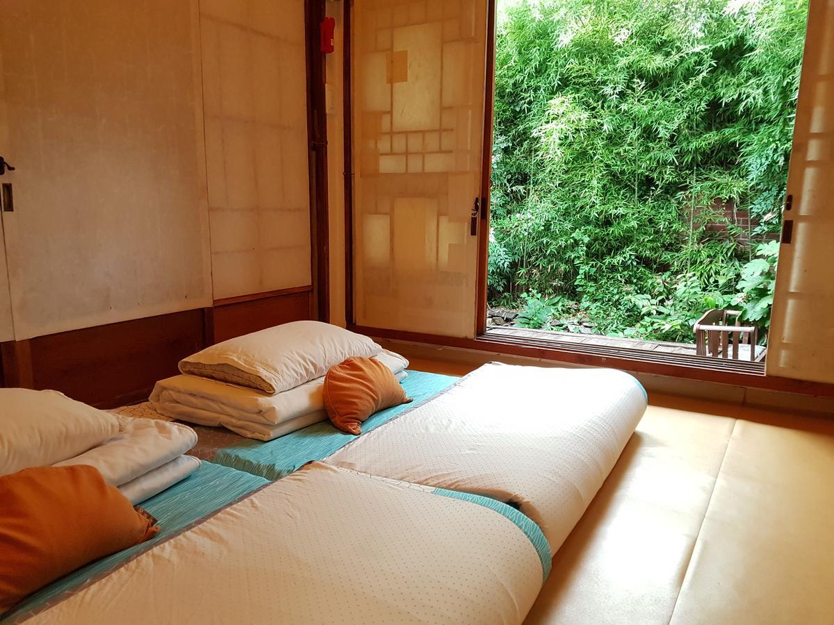Gongsimga Hanok Guesthouse Seul Dış mekan fotoğraf