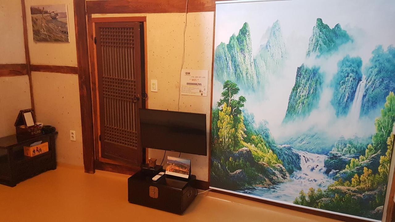 Gongsimga Hanok Guesthouse Seul Dış mekan fotoğraf