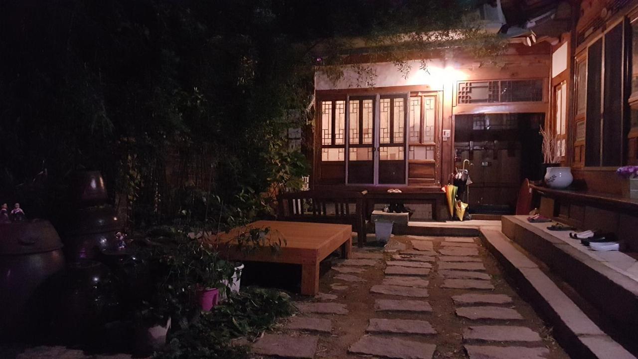Gongsimga Hanok Guesthouse Seul Dış mekan fotoğraf
